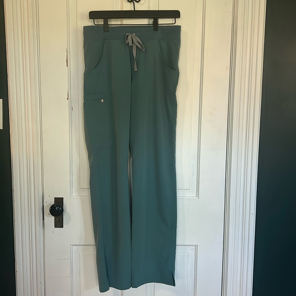 Figs Hydrogreen Kade Small Tall